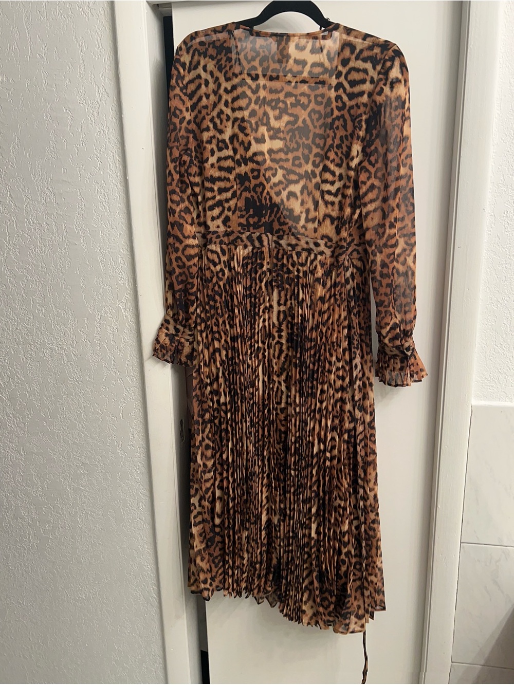 H&M Leopard Print Long Sleeve Pleated Midi Dress - Brown